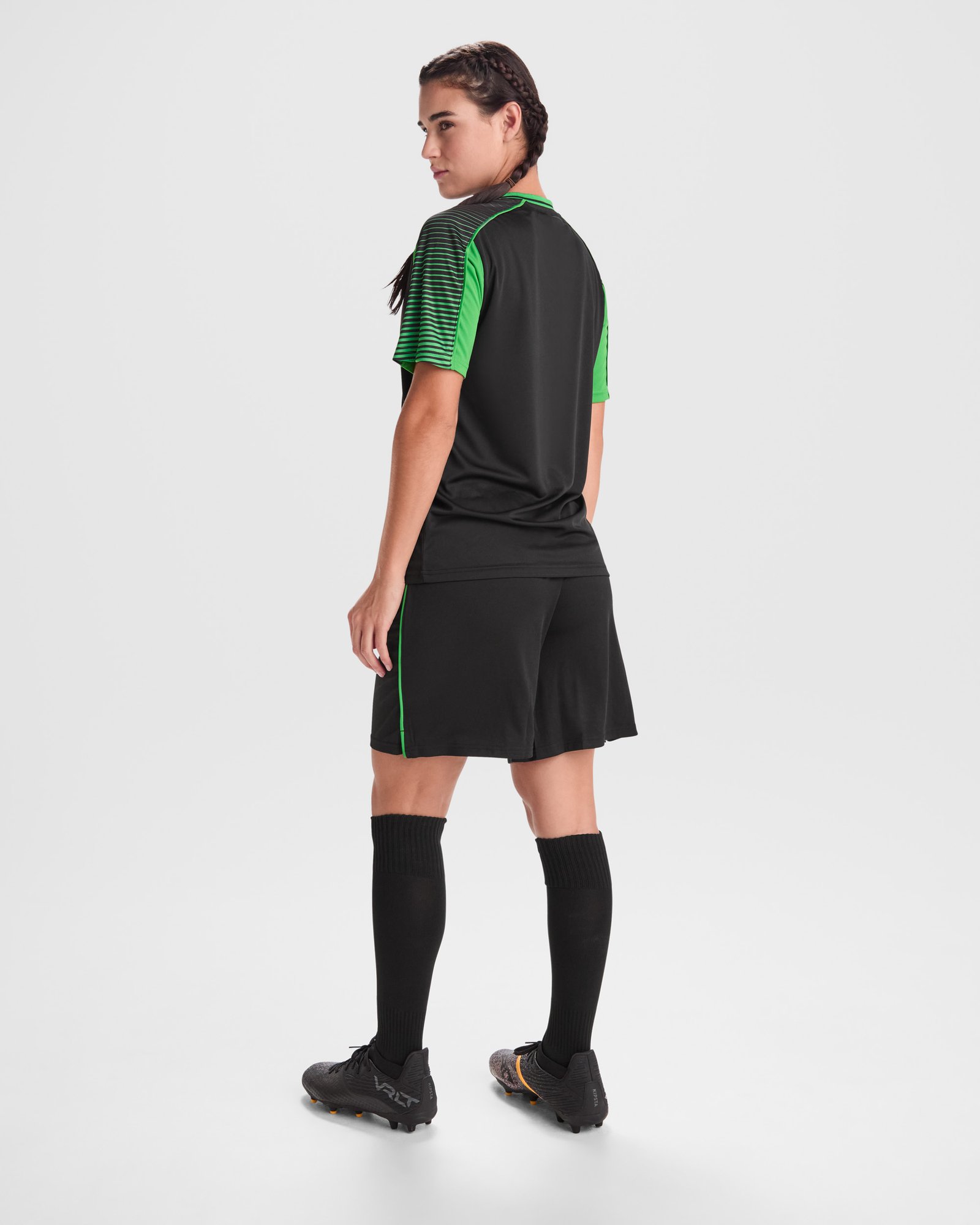 Conjunto Deportivo de Dos Camisetas y Pantalón (Roly Juve CJ0525) - Imagen 3