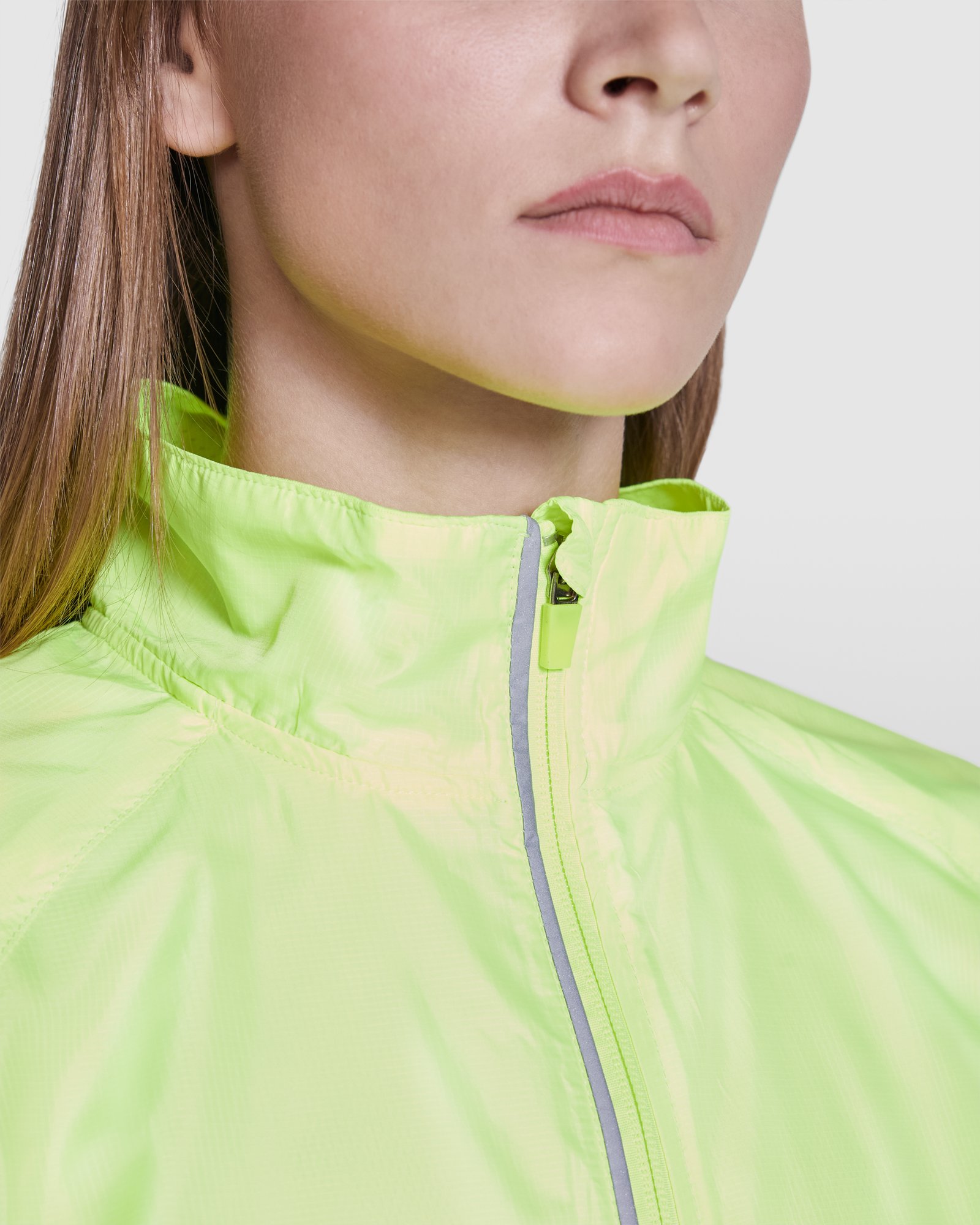 Chaqueta Cortavientos Técnica Entallada para Mujer (Roly Glasgow Woman CV5051) - Imagen 5